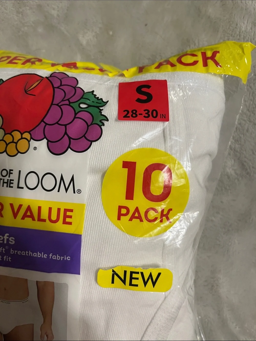 Fruit of the Loom White Men's Briefs 9 Pack size small 28-30 waist